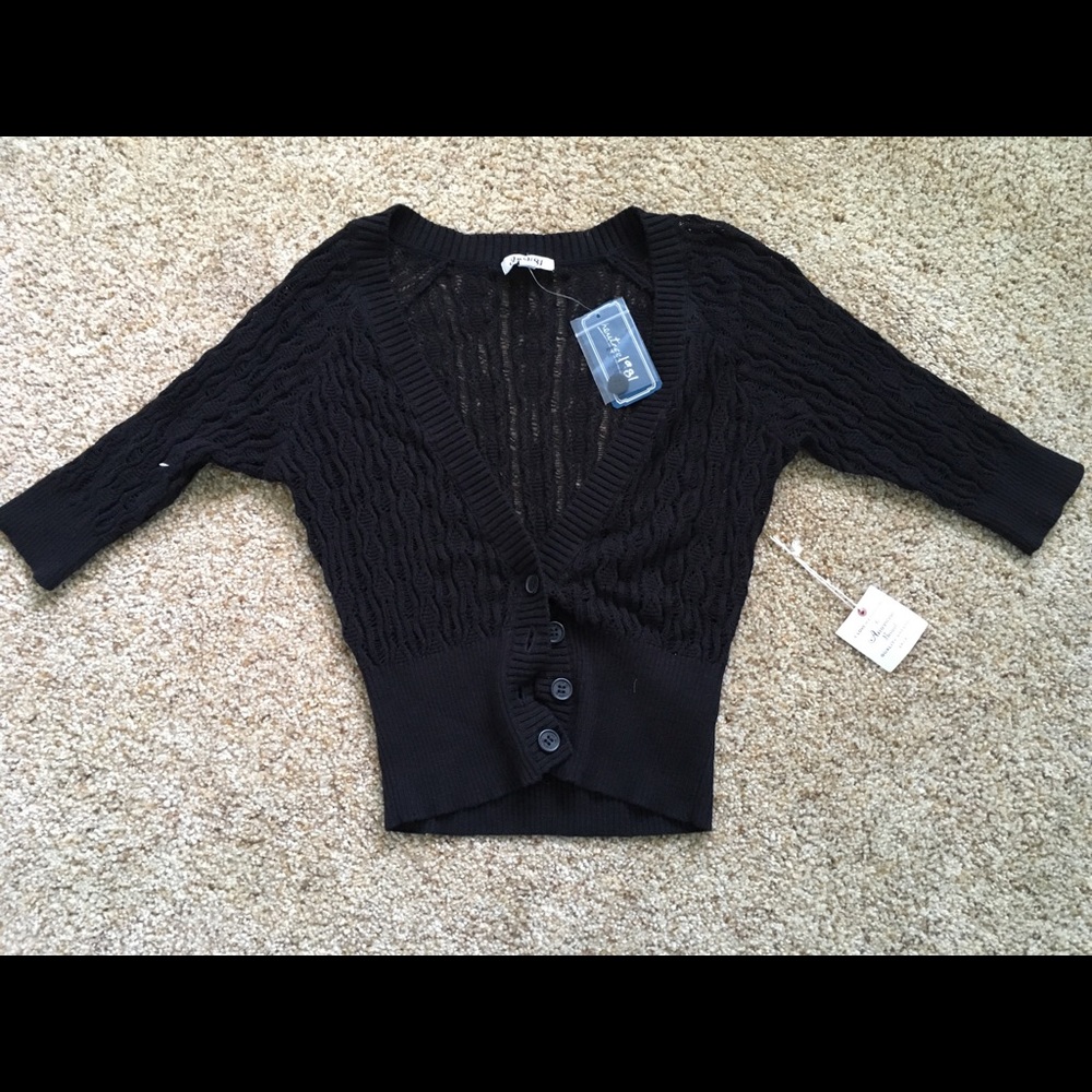 New Forever 21 Bolero Shurg Cropped Sweater XS